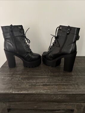 Black Platform Lace-Up Ankle Boots - Women